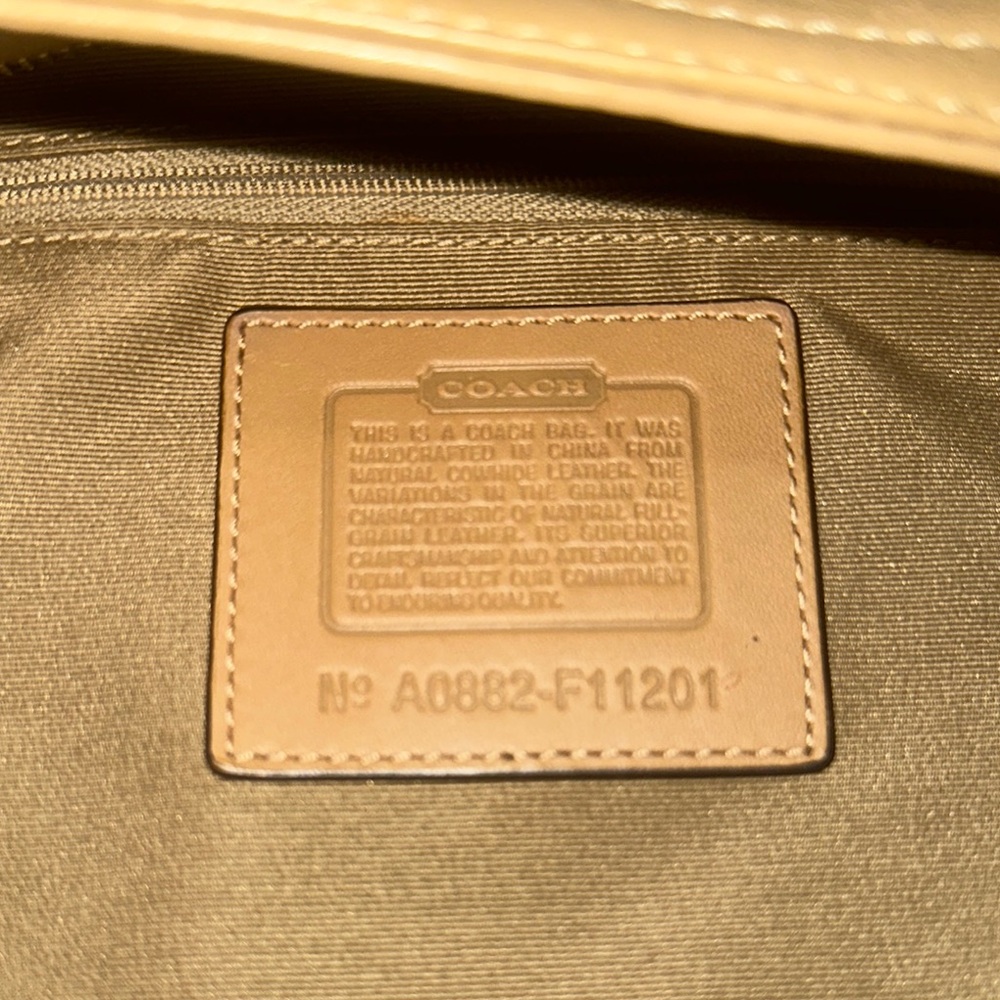Coach Tan Leather Tote Bag.. Near excellent condition. - Picture 11 of 17